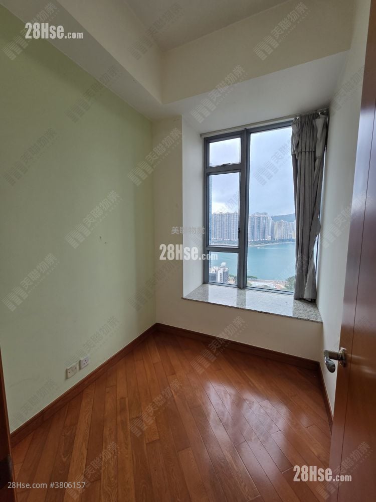 御凱 售盤 3 房 , 2 浴室 728 平方呎