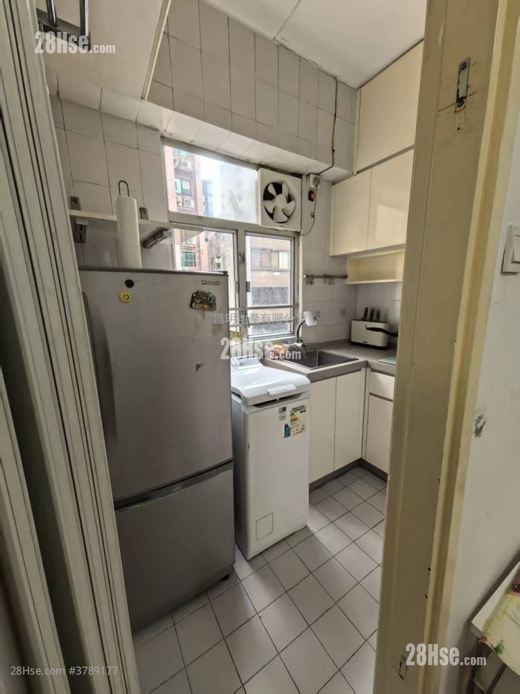 海新大厦 售盘 2 房 , 1 浴室 326 平方尺