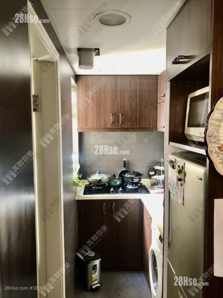 Fanling Town Center Sell 2 Bedrooms 399 ft²