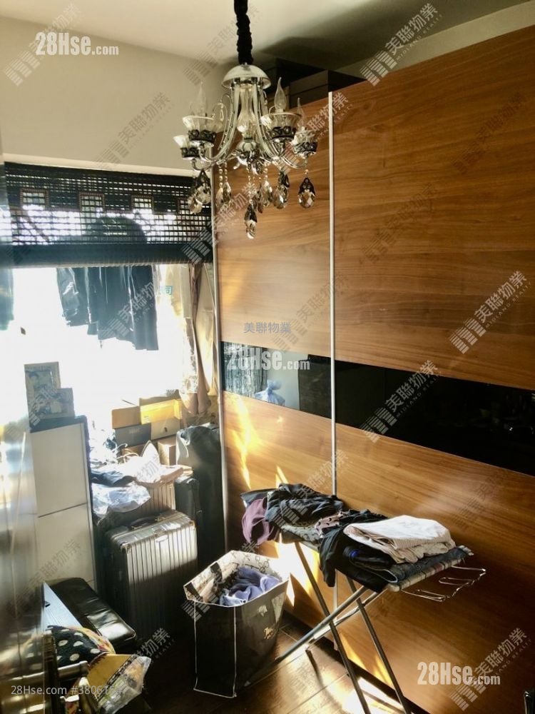 Fanling Town Center Sell 2 Bedrooms 399 ft²