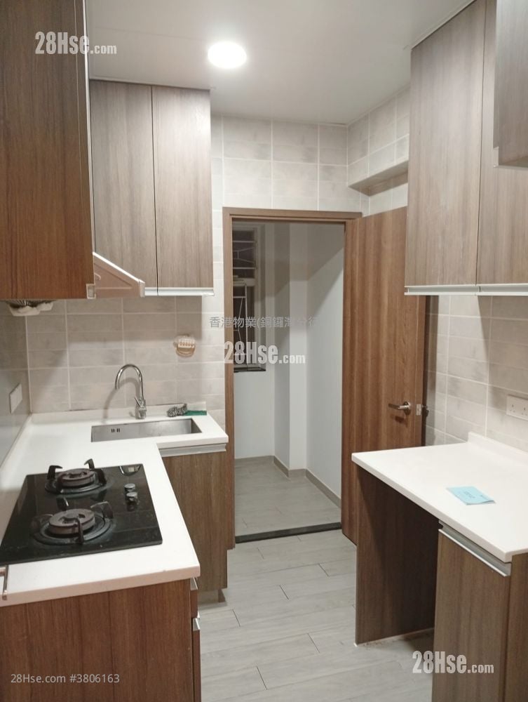 华登大厦 租盘 4 房 , 1 浴室 843 平方尺