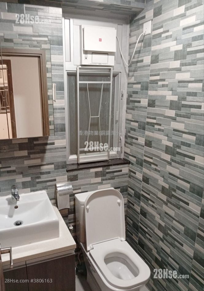 华登大厦 租盘 4 房 , 1 浴室 843 平方尺