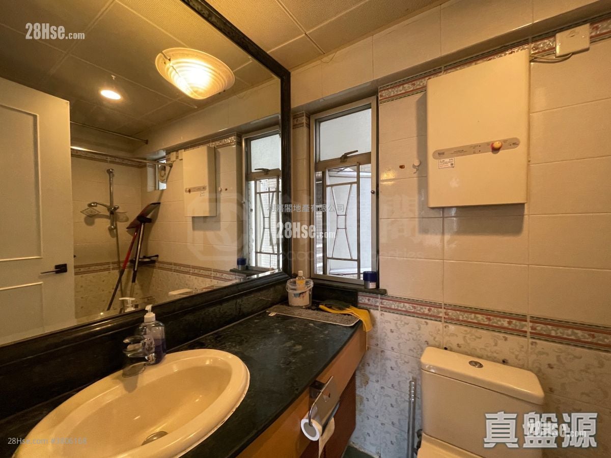 Kingswood Villas Sell 3 Bedrooms 623 ft²