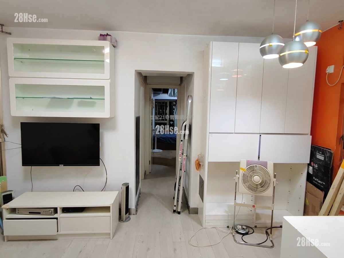 碧湖花园 租盘 2 房 400 平方尺