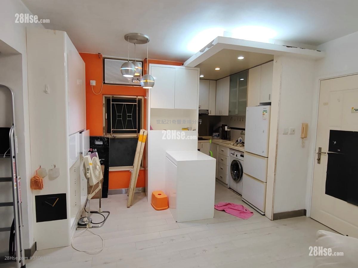 碧湖花园 租盘 2 房 400 平方尺