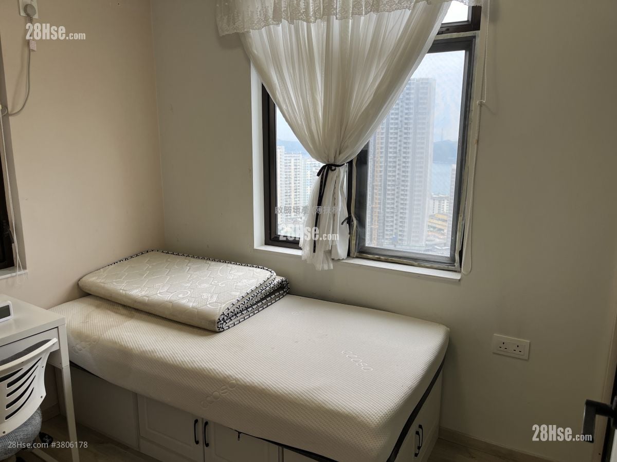 Chi Fu Fa Yuen Sell 2 Bedrooms , 1 Bathroom 439 ft²