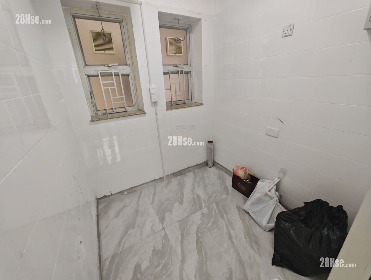 名城 租盘 4 房 , 2 浴室 842 平方尺