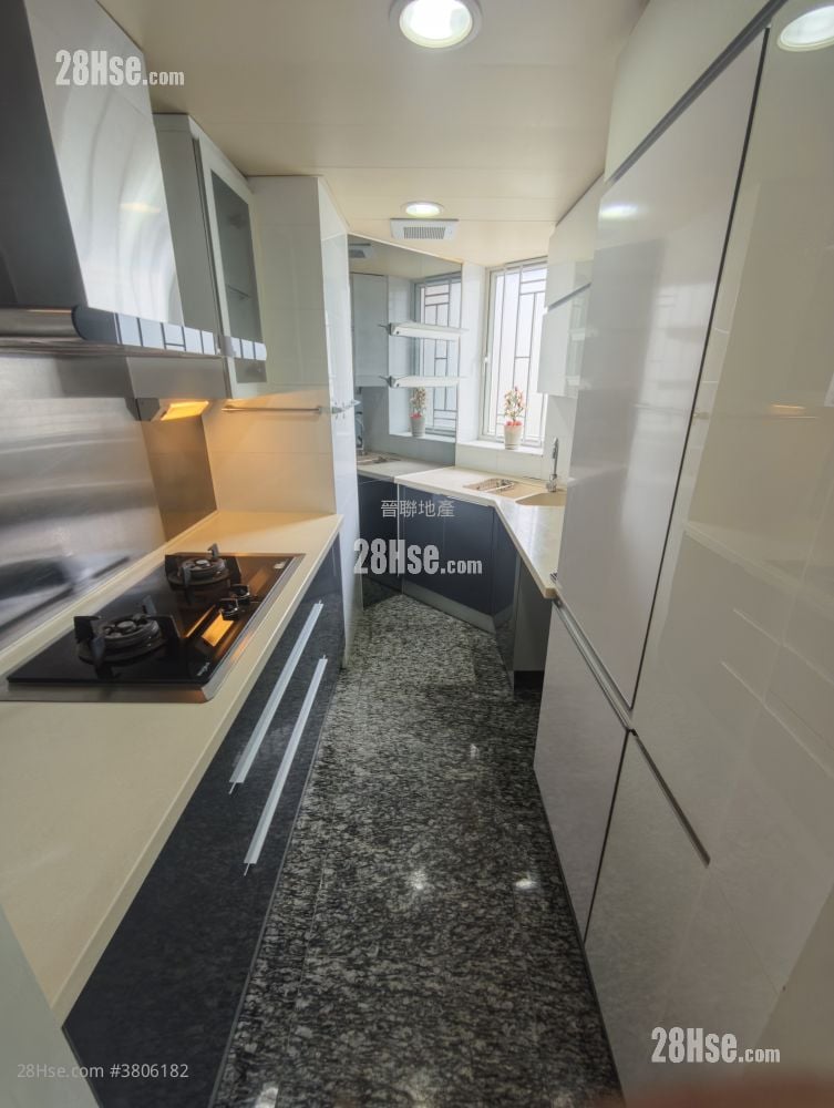 名城 租盘 4 房 , 2 浴室 842 平方尺