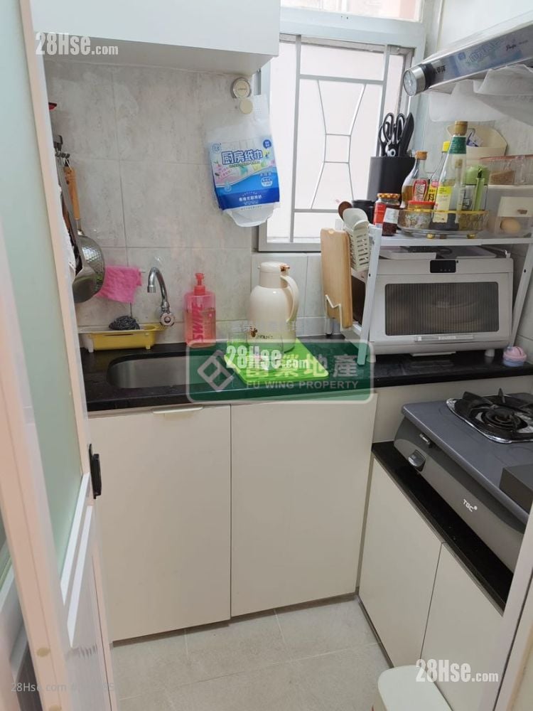 友来大厦 租盘 2 房 , 1 浴室 250 平方尺