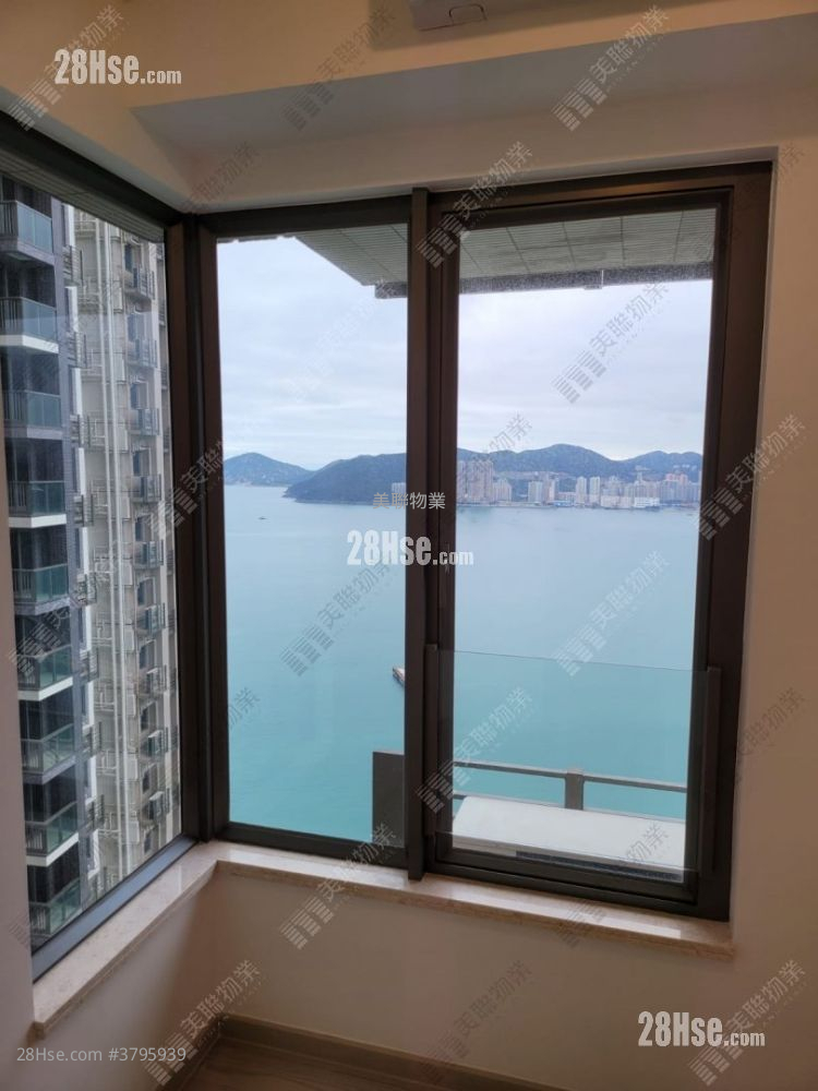 Sea To Sky 售盘 4 房 , 4 浴室 1,054 平方尺