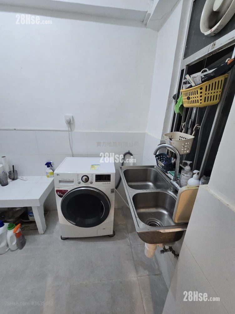 Tai Tak House Rental 2 Bedrooms , 1 Bathroom 368 ft²