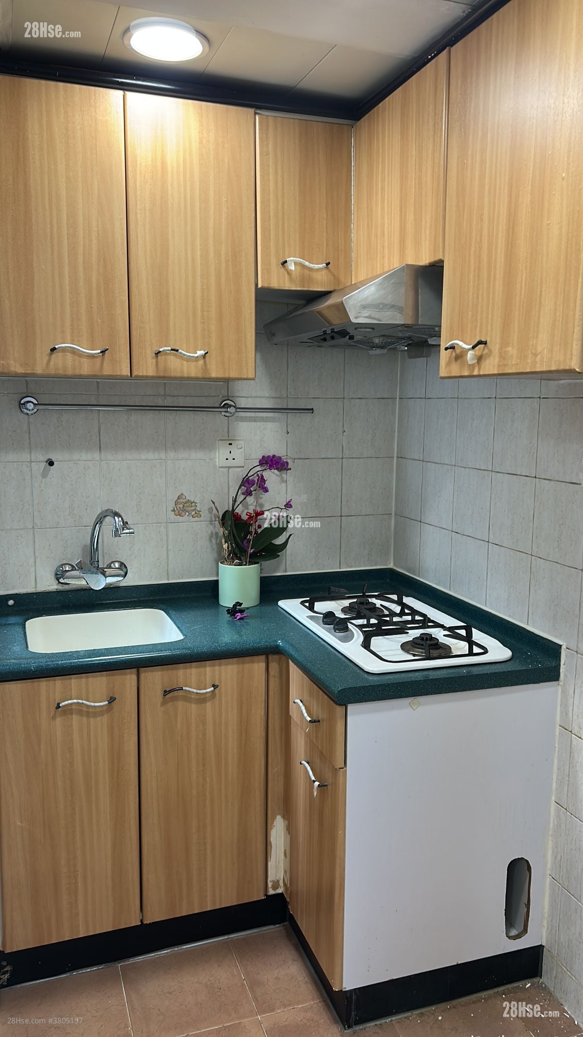 Foo Tat Building Rental 2 Bedrooms , 1 Bathroom 306 ft²