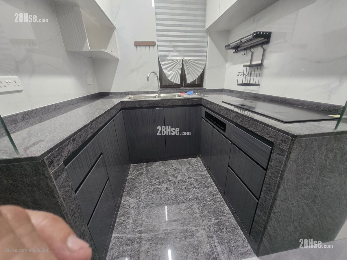 Village Rental 3 Bedrooms , 1 Bathroom 650 ft²