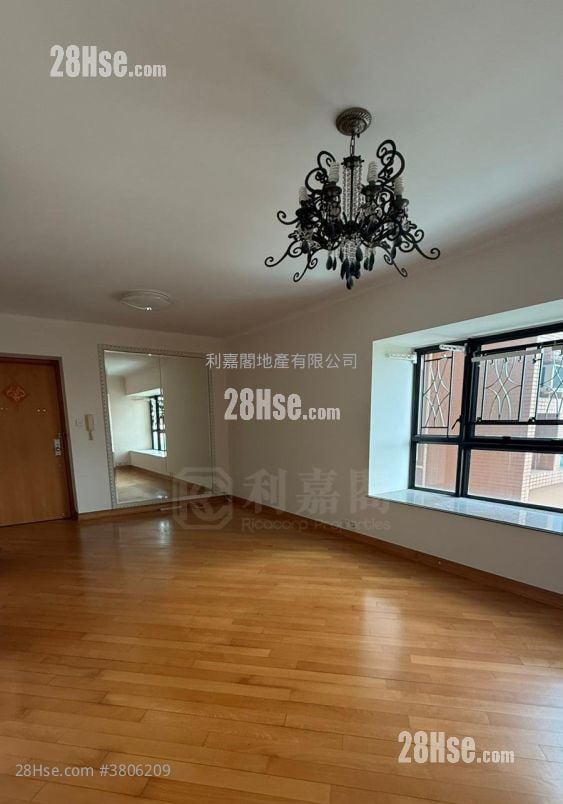 爱琴海岸 售盘 3 房 , 2 浴室 742 平方尺