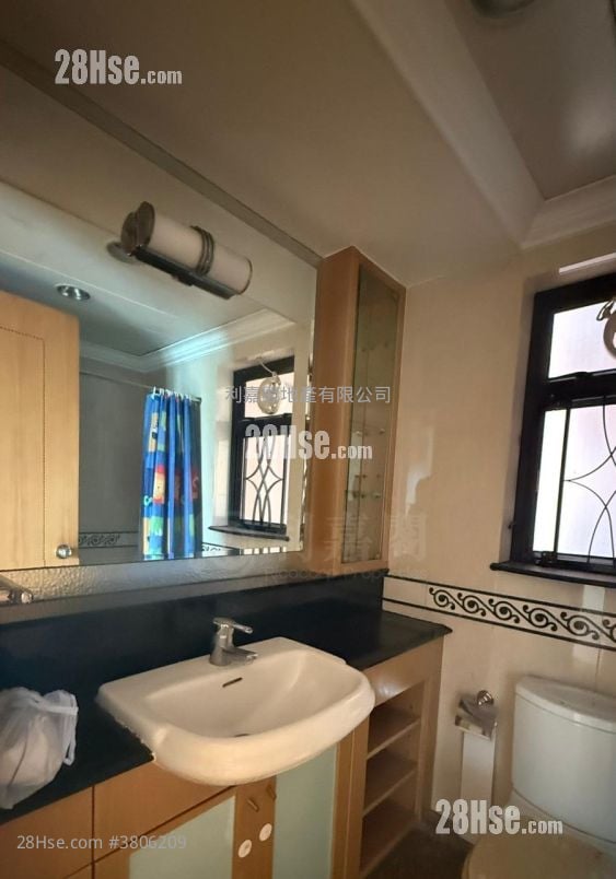 爱琴海岸 售盘 3 房 , 2 浴室 742 平方尺