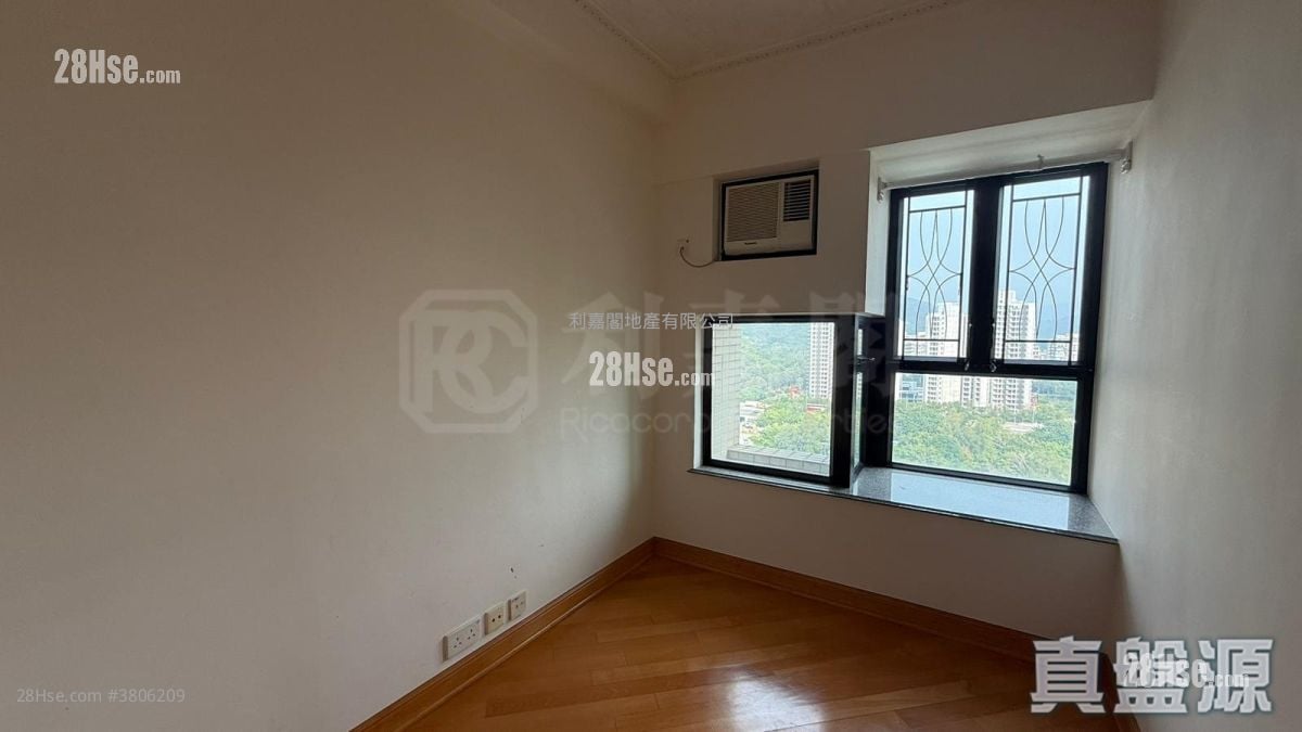 爱琴海岸 售盘 3 房 , 2 浴室 742 平方尺