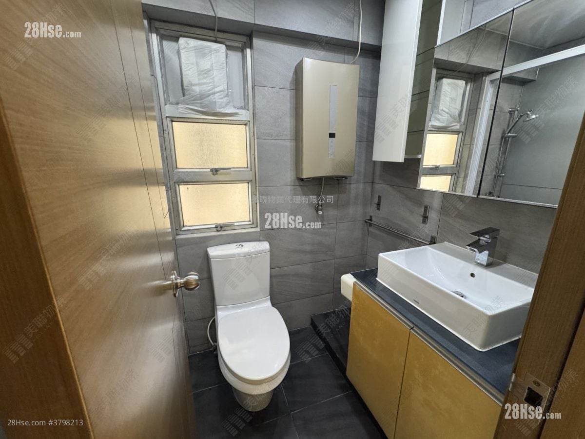 Greenfield Garden Rental 2 Bedrooms , 1 Bathroom 383 ft²