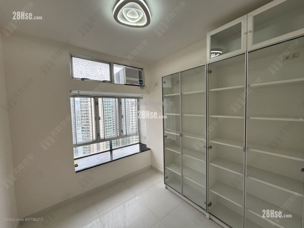 Greenfield Garden Rental 2 Bedrooms , 1 Bathroom 383 ft²