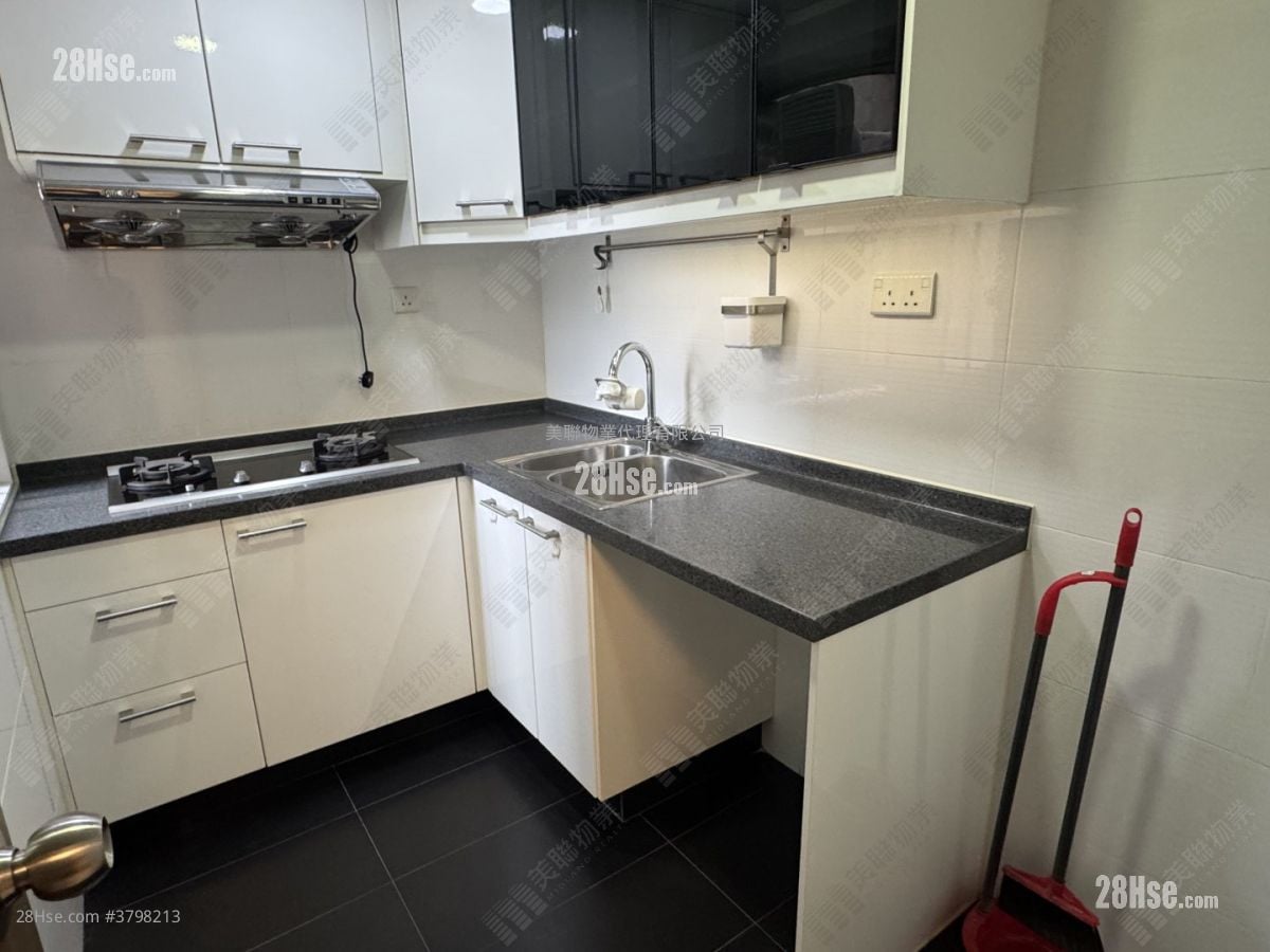 Greenfield Garden Rental 2 Bedrooms , 1 Bathroom 383 ft²