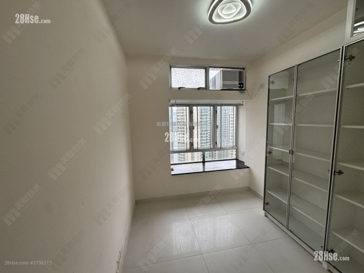 Greenfield Garden Rental 2 Bedrooms , 1 Bathroom 383 ft²