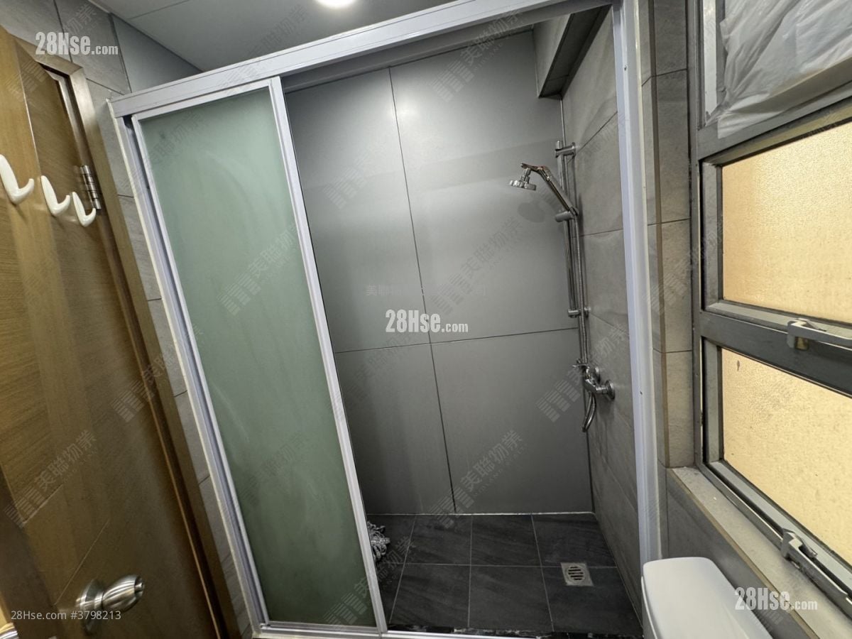 Greenfield Garden Rental 2 Bedrooms , 1 Bathroom 383 ft²