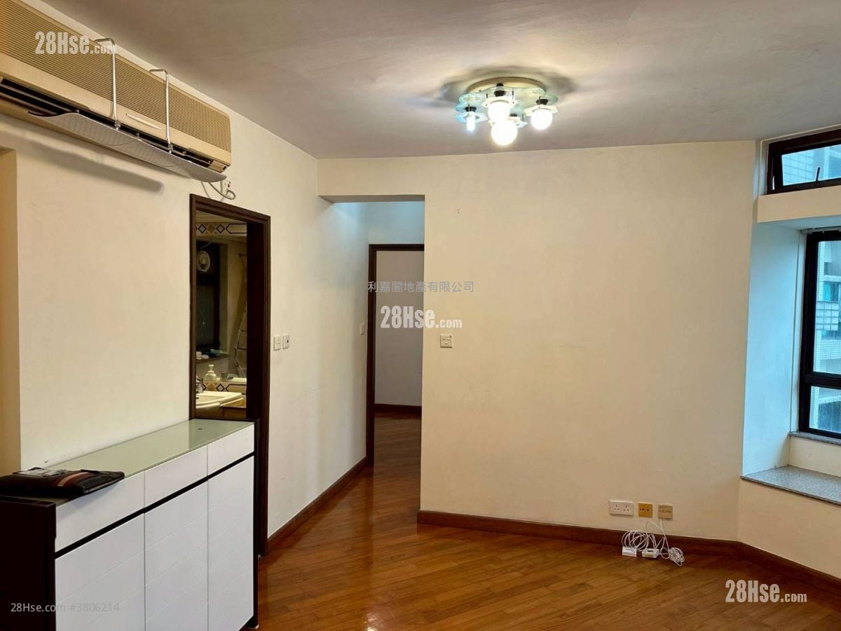 Grand Horizon Rental 2 Bedrooms , 1 Bathroom 463 ft²