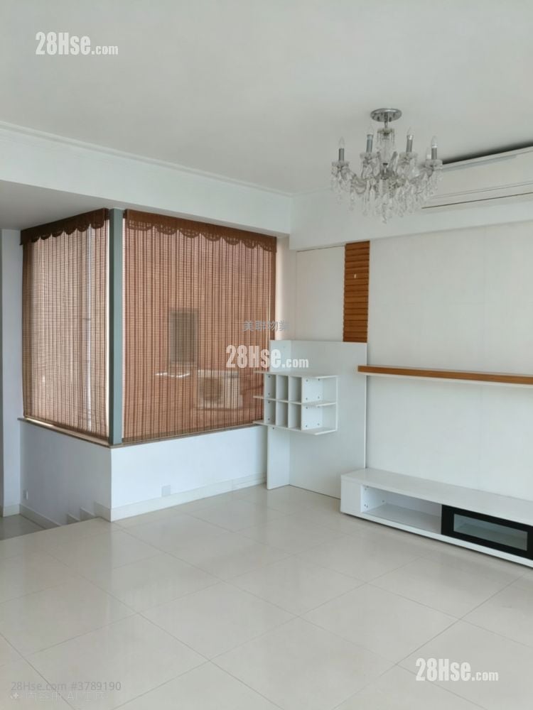 Tierra Verde Rental 4 Bedrooms , 2 Bathrooms 1,075 ft²