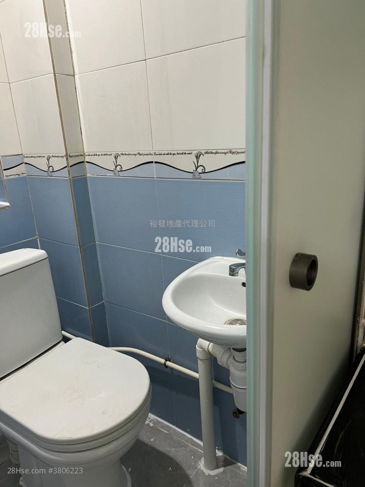 Peony House Sell 2 Bedrooms 256 ft²