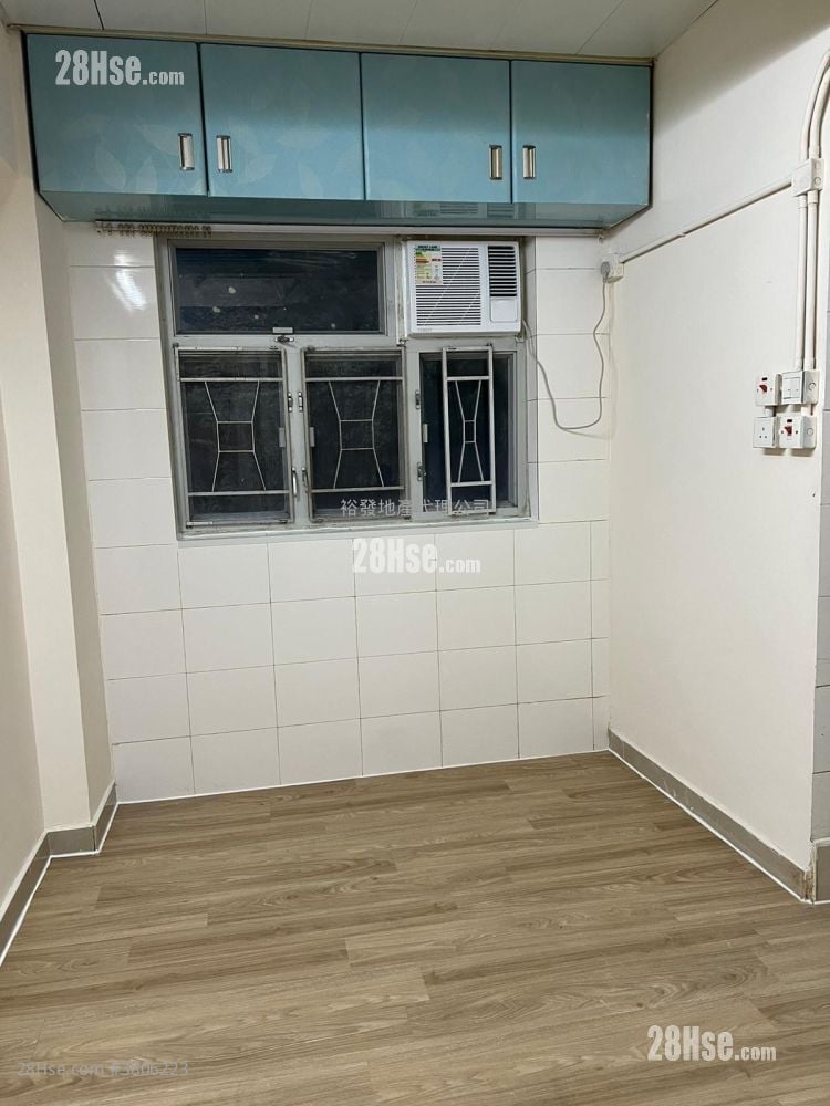 Peony House Sell 2 Bedrooms 256 ft²