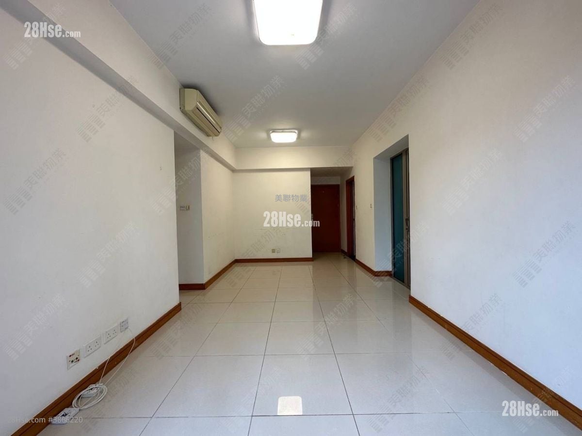 银湖天峰 租盘 3 房 , 2 浴室 700 平方尺