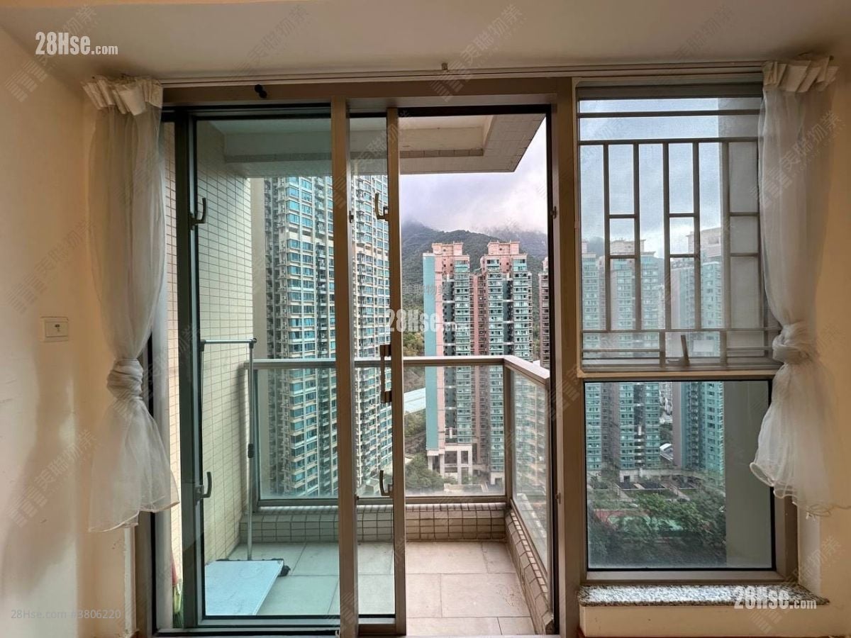 银湖天峰 租盘 3 房 , 2 浴室 700 平方尺