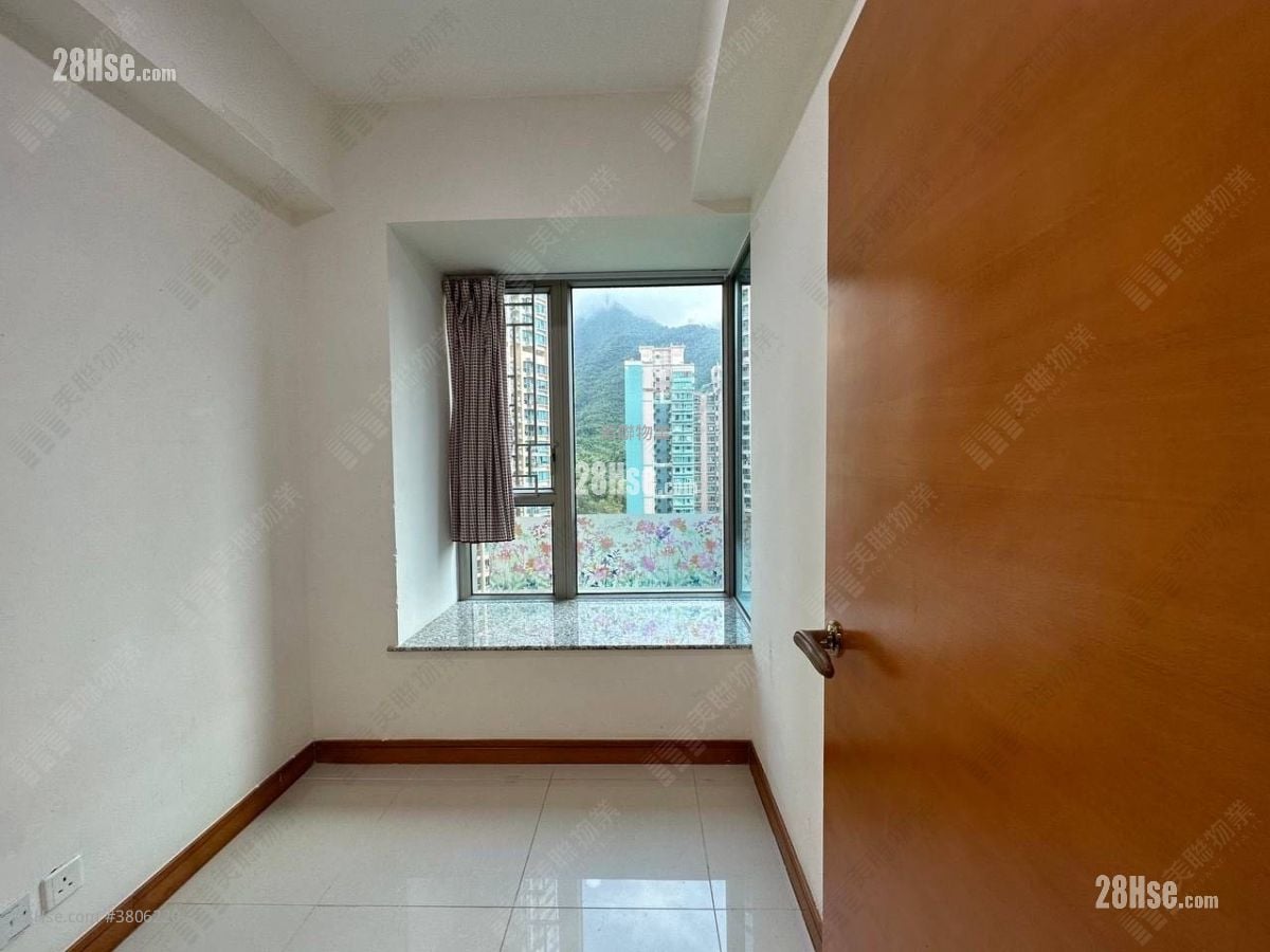 银湖天峰 租盘 3 房 , 2 浴室 700 平方尺