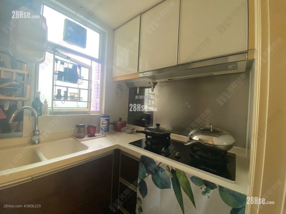 Central Park Towers Sell 2 Bedrooms 510 ft²