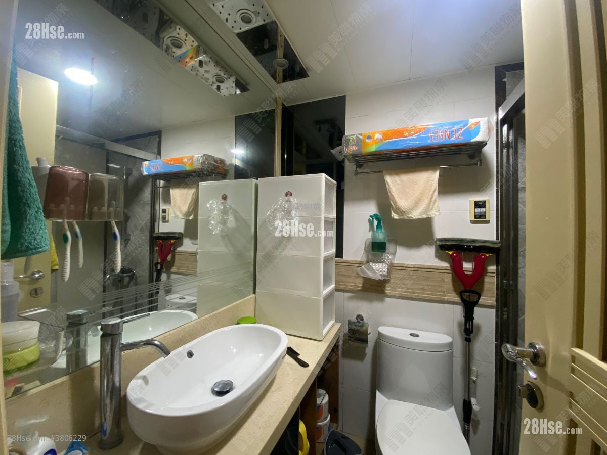 Central Park Towers Sell 2 Bedrooms 510 ft²