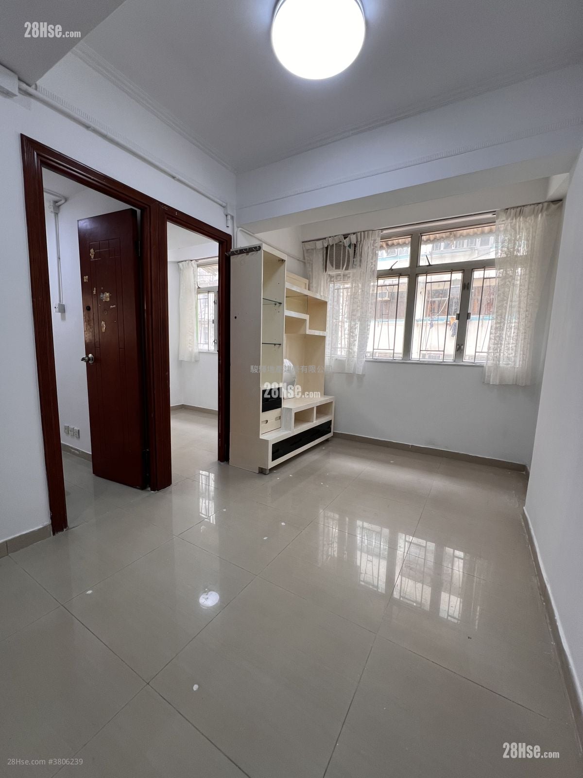 金冠楼 租盘 2 房 , 1 浴室 293 平方尺