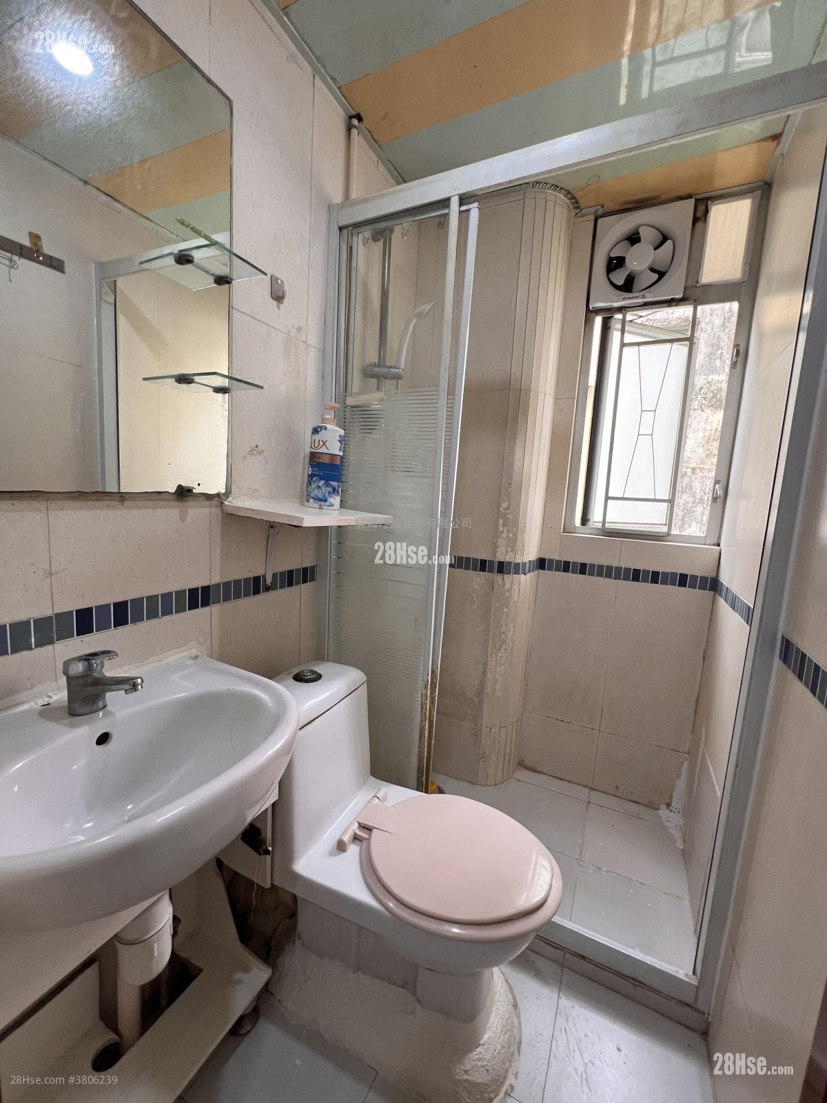 金冠楼 租盘 2 房 , 1 浴室 293 平方尺