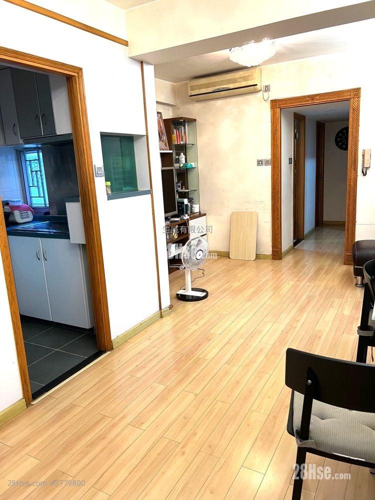 富安花园 售盘 3 房 , 1 浴室 597 平方尺