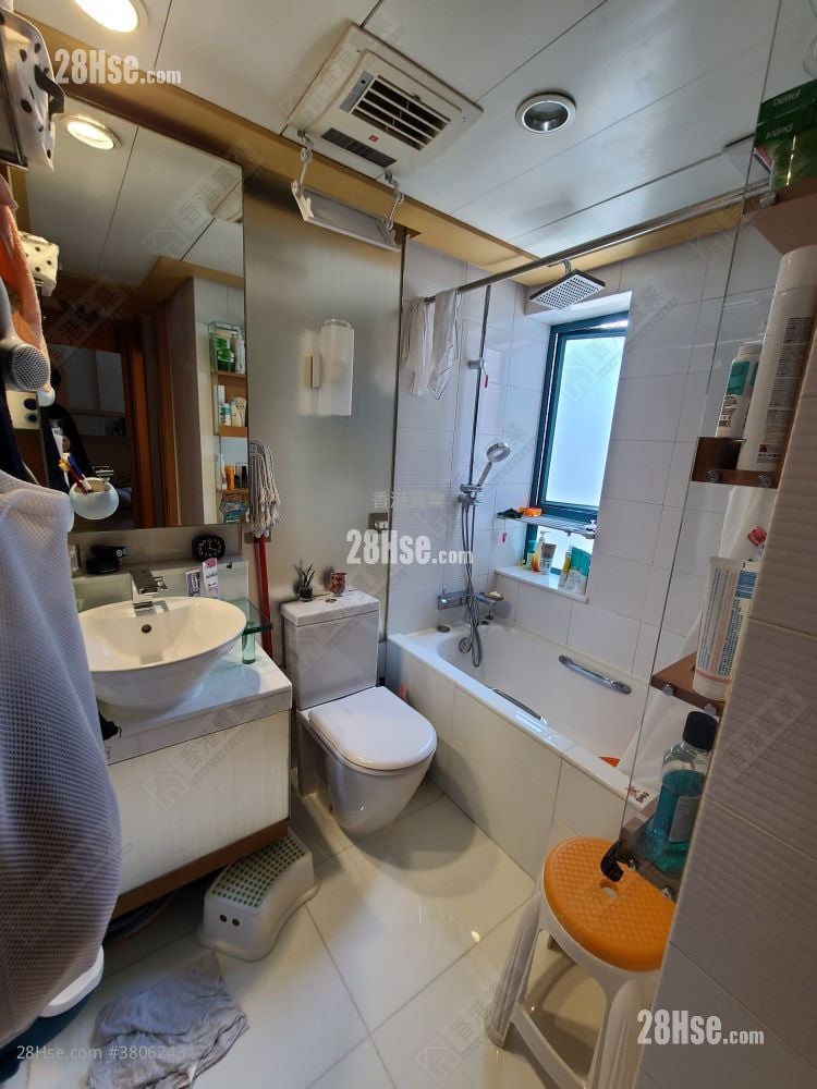 The Long Beach Sell 2 Bedrooms , 1 Bathroom 564 ft²