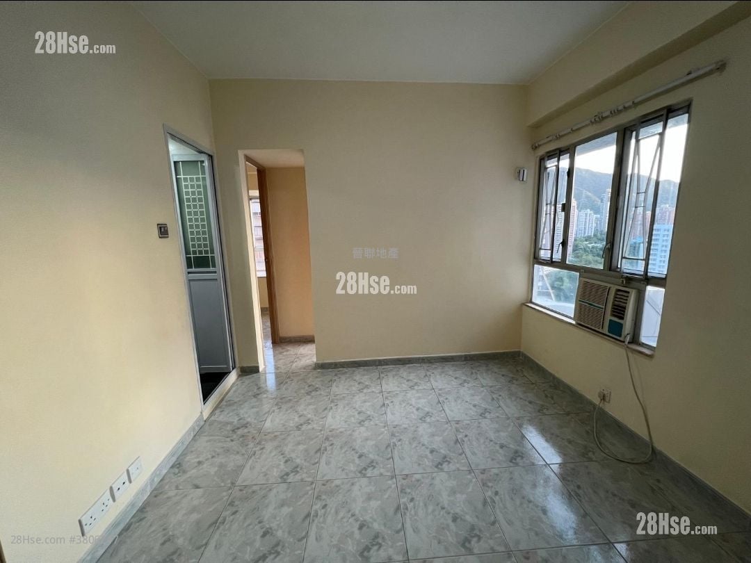 Golden Lion Garden Sell 2 Bedrooms , 1 Bathroom 307 ft²