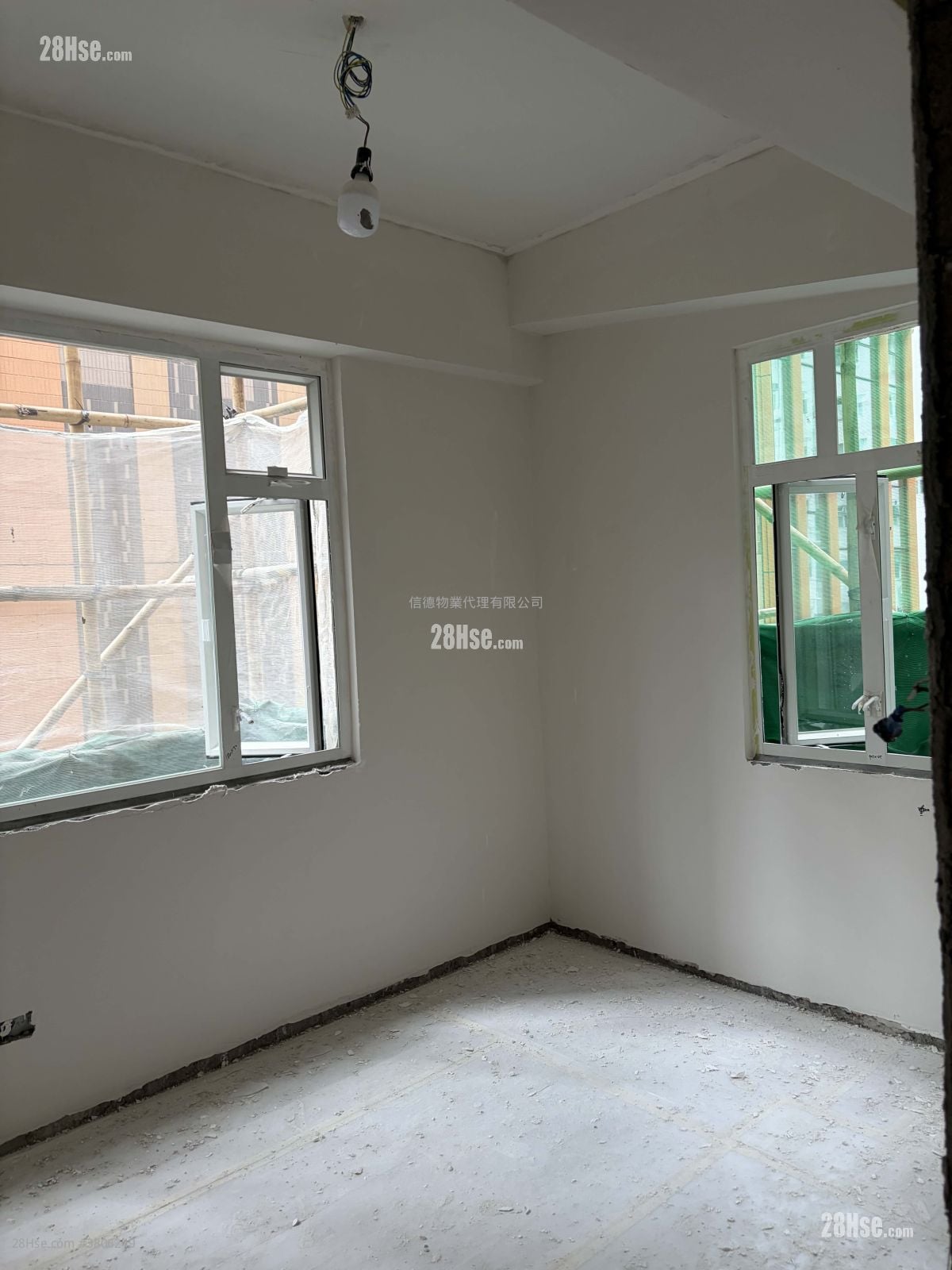 中南大廈 售盤 3 房 , 1 浴室 471 平方呎