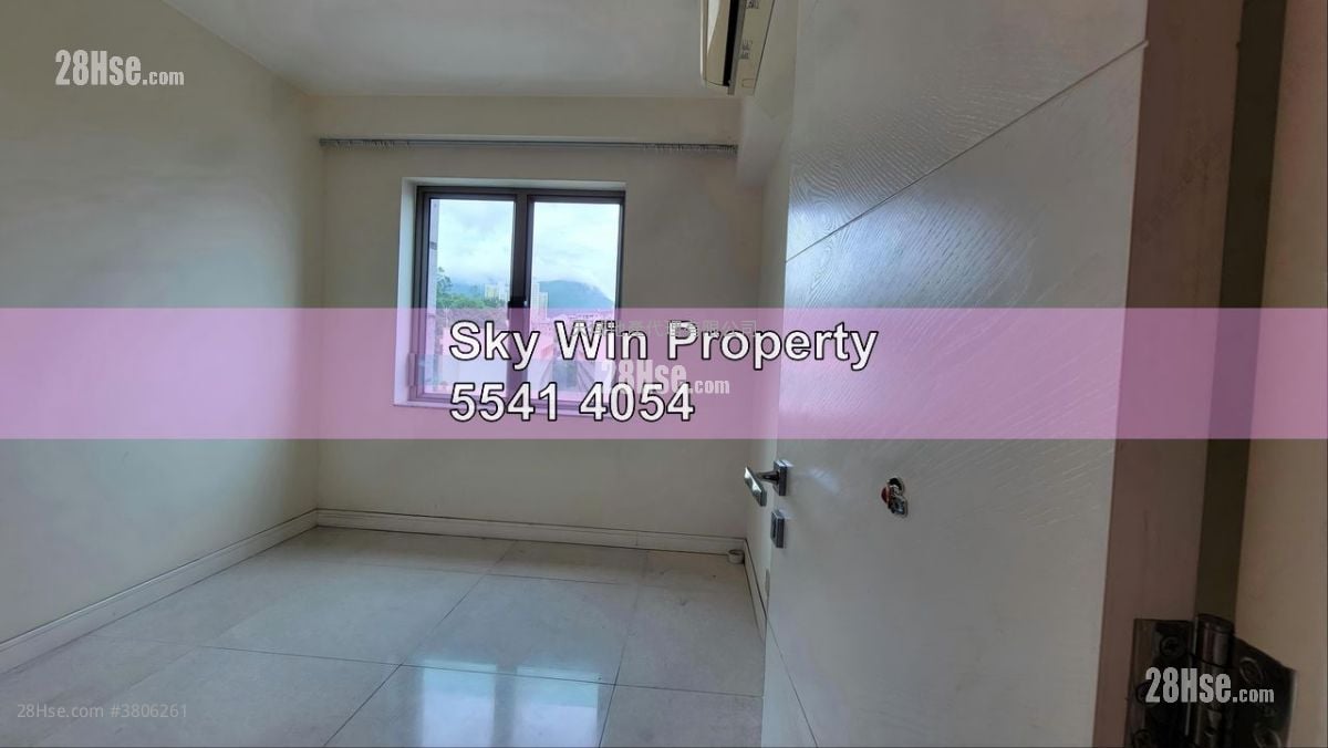 Le Chateau Sell 4 Bedrooms , 3 Bathrooms 1,330 ft²