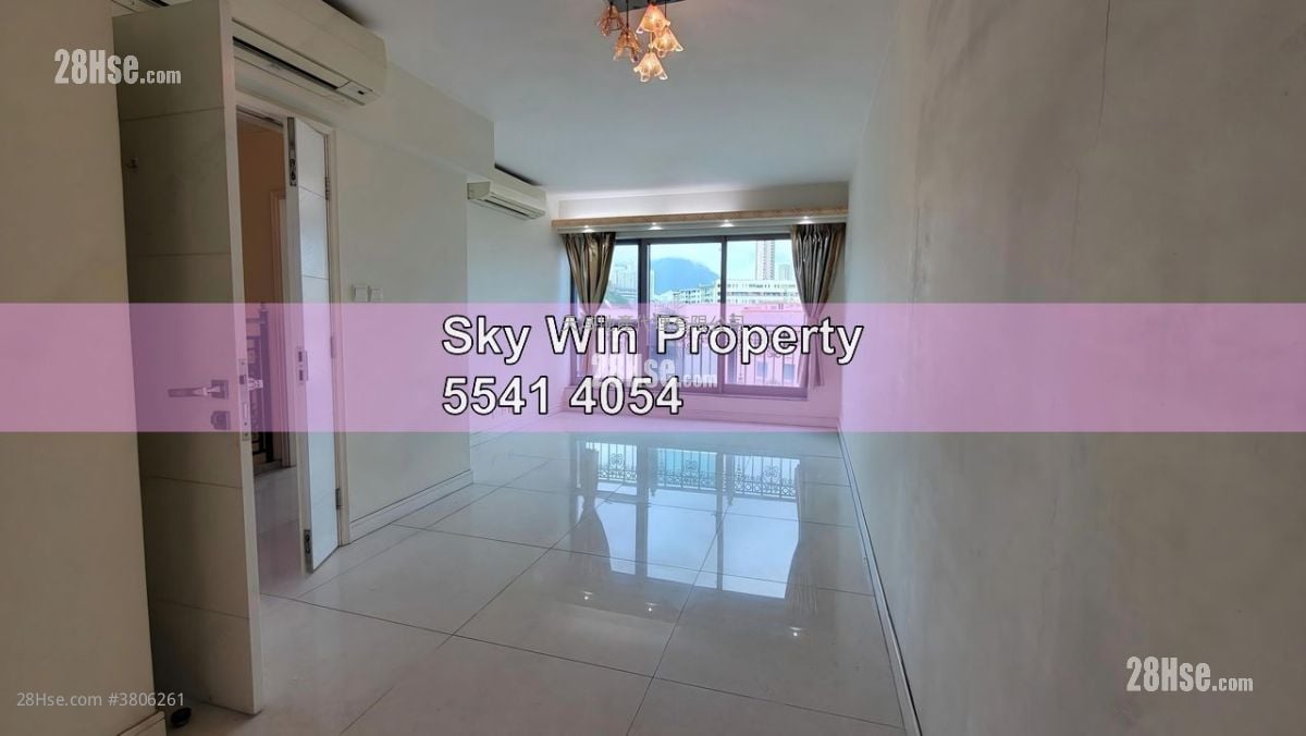 Le Chateau Sell 4 Bedrooms , 3 Bathrooms 1,330 ft²