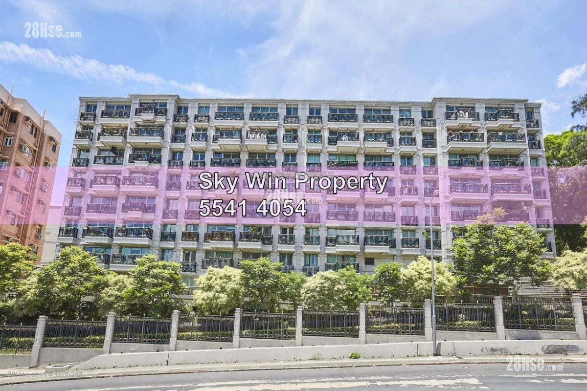 Le Chateau Sell 4 Bedrooms , 3 Bathrooms 1,330 ft²