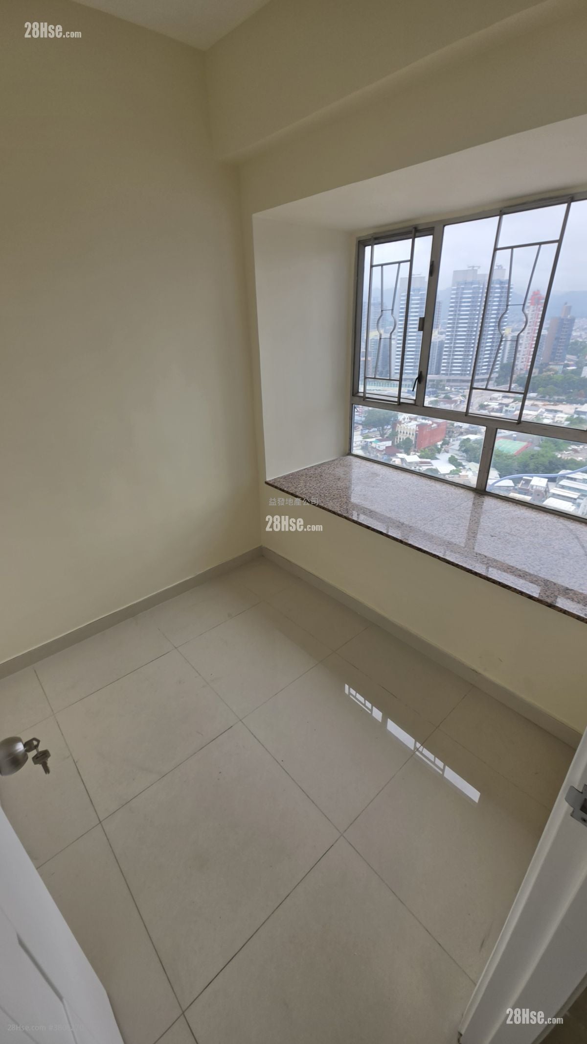 好顺泰大厦 租盘 2 房 , 1 浴室 290 平方尺