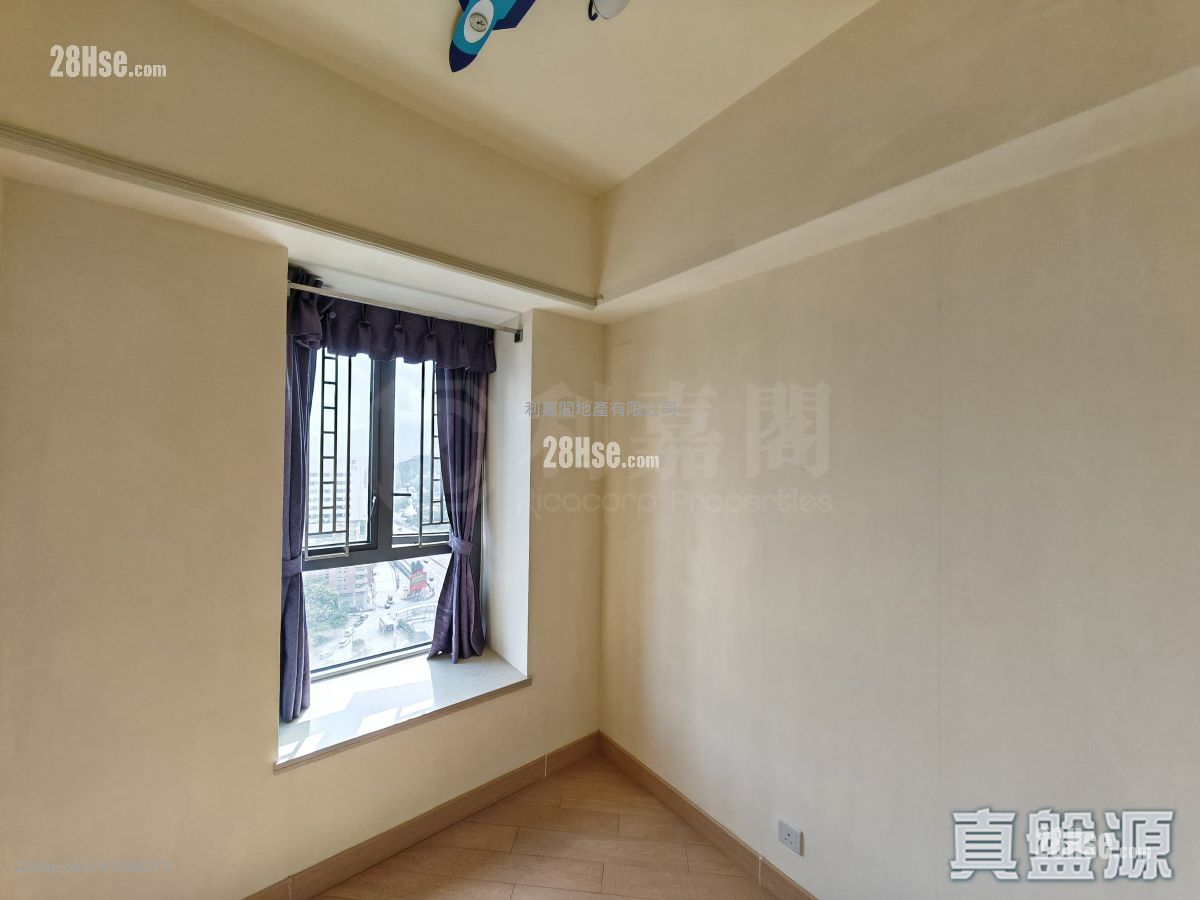 Grand Yoho Sell 3 Bedrooms 705 ft²