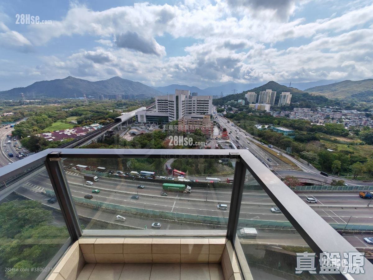 Grand Yoho Sell 3 Bedrooms 705 ft²