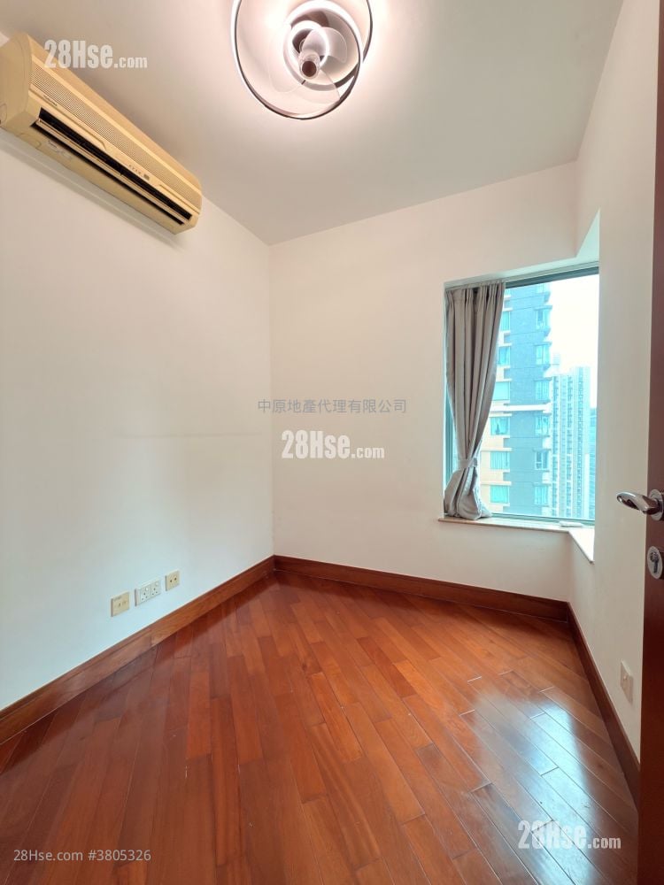 Aquamarine Sell 2 Bedrooms 501 ft²