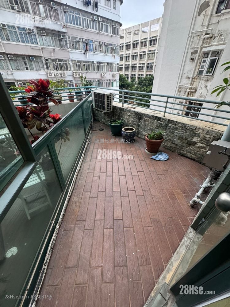 Jolly Garden Sell 3 Bedrooms , 1 Bathroom 347 ft²