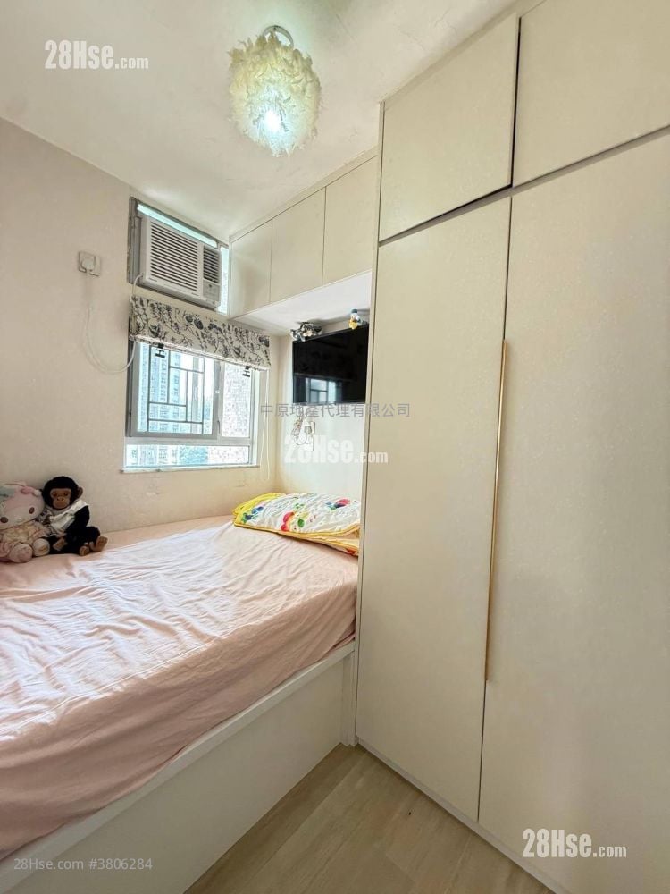 青華苑 售盤 3 房 554 平方呎