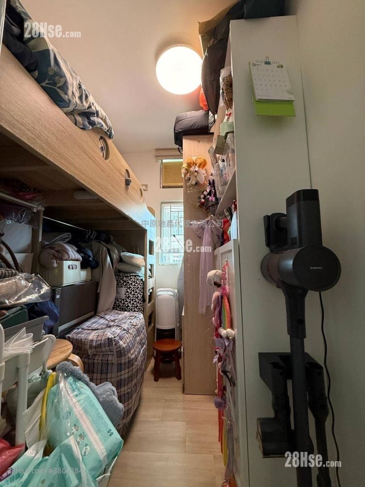 青華苑 售盤 3 房 554 平方呎